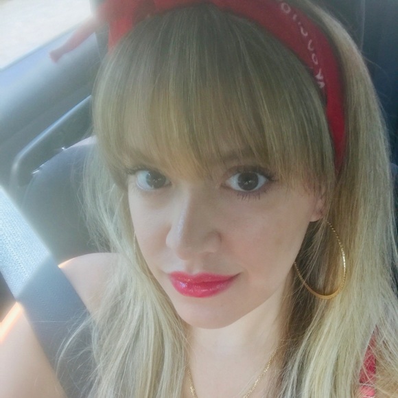 Meet your Posher, Kimberly - Picture 4 of 5